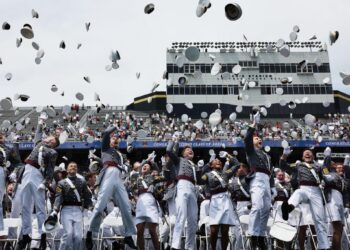 From President to “Fanboy President”? Trump Turns Military Graduation Into a Live Talent Show